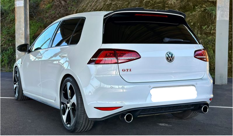 Golf 7 GTI: Revoluciona tu Interior con una Pantalla Multimedia de Última Generación